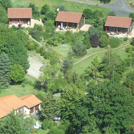 Les Chalets De La Vigne Grande Saint-Floret エクステリア 写真