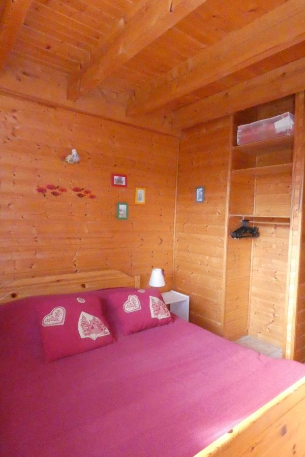 Les Chalets De La Vigne Grande Saint-Floret エクステリア 写真