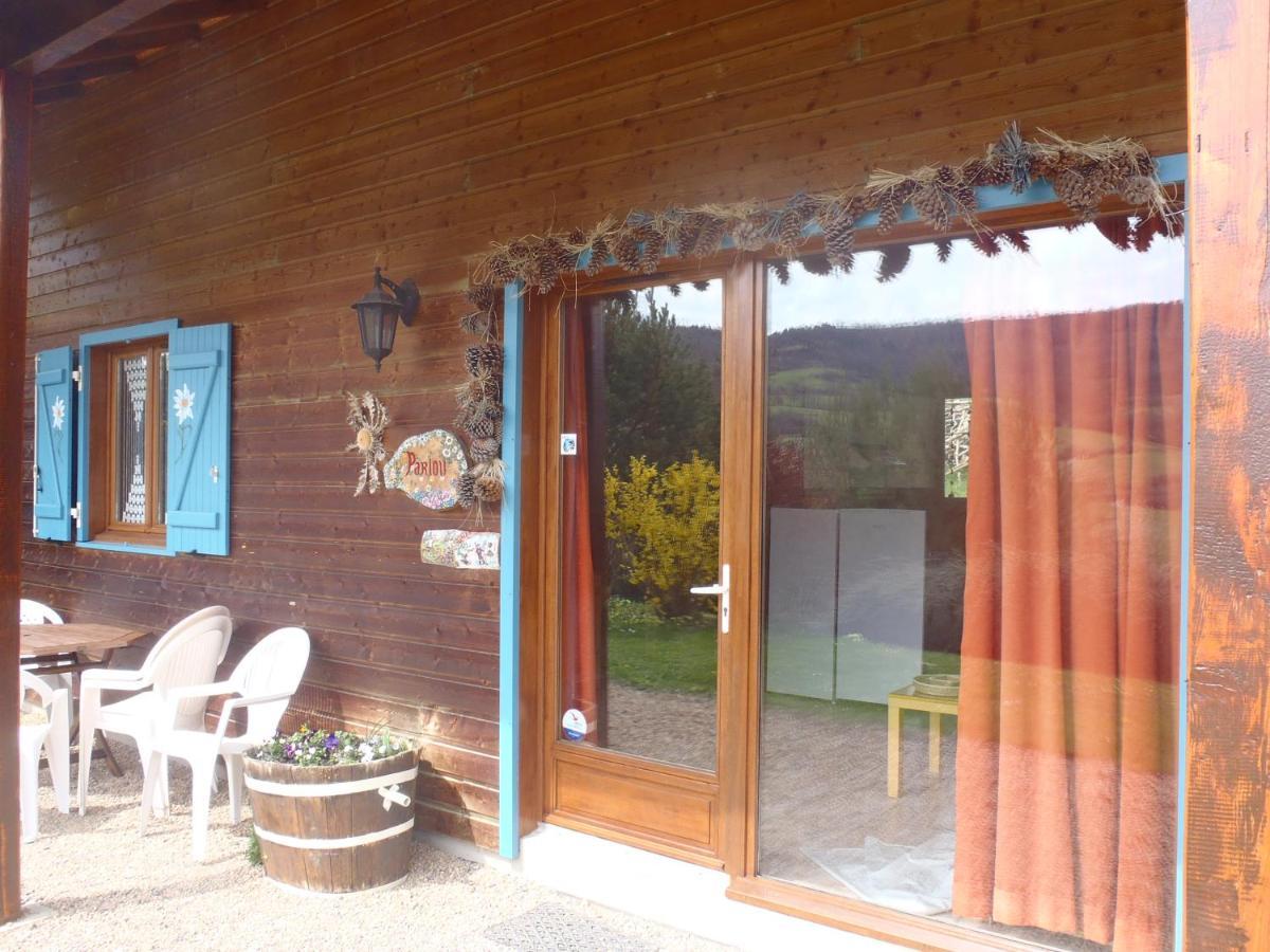 Les Chalets De La Vigne Grande Saint-Floret エクステリア 写真