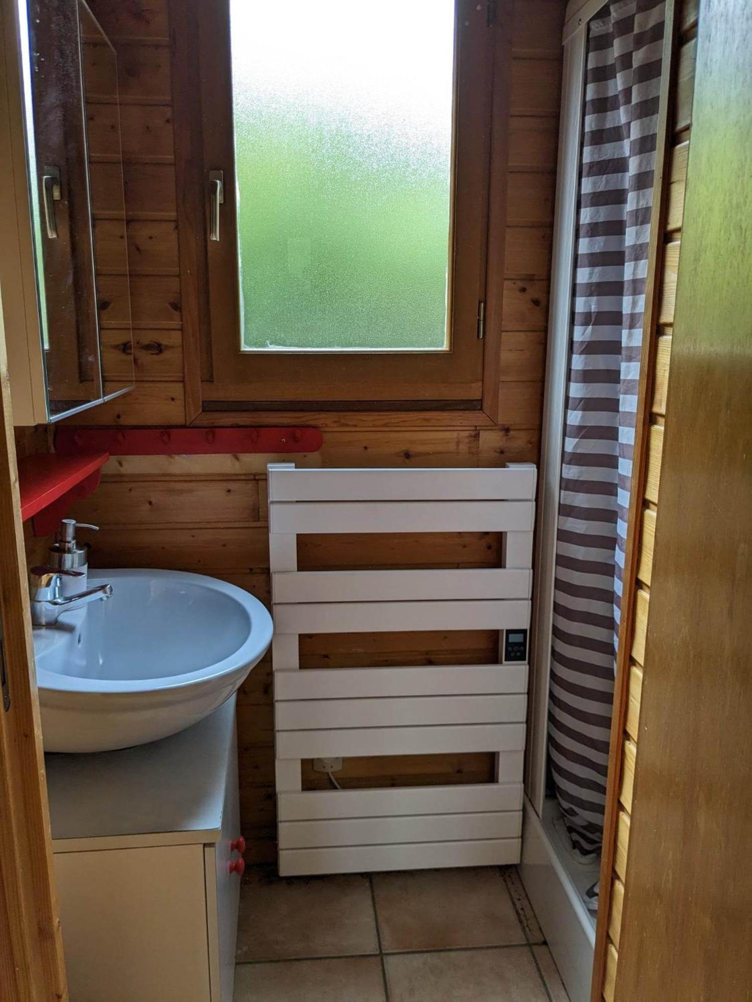 Les Chalets De La Vigne Grande Saint-Floret エクステリア 写真