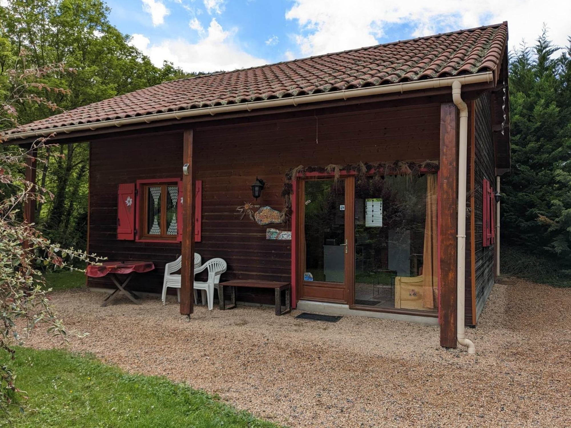 Les Chalets De La Vigne Grande Saint-Floret エクステリア 写真