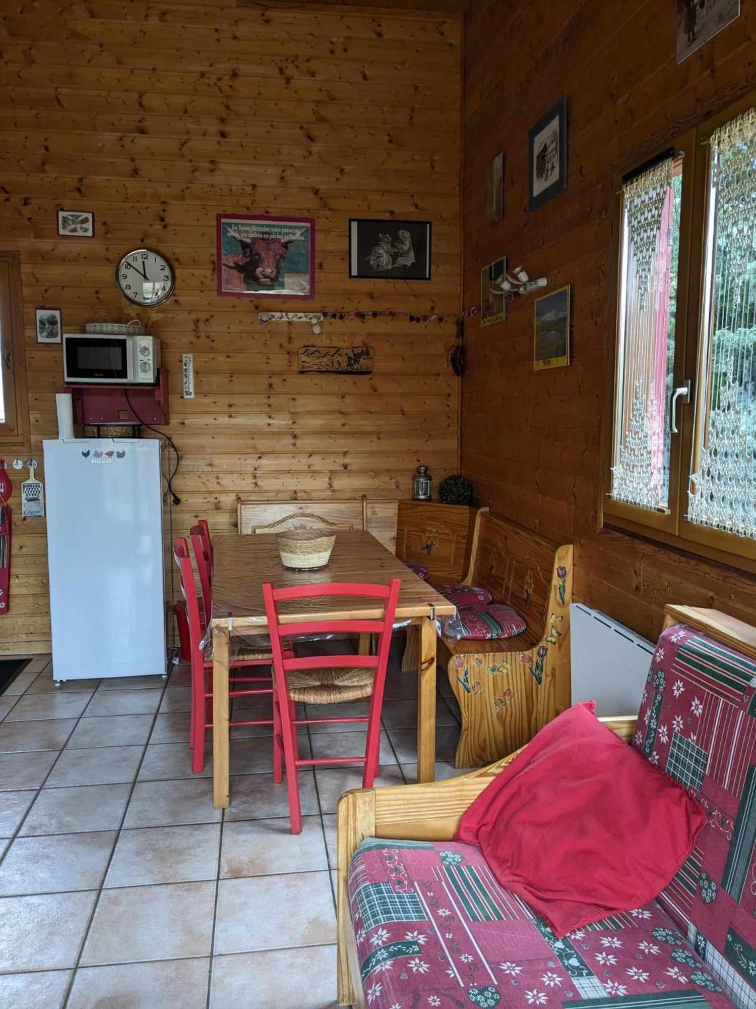 Les Chalets De La Vigne Grande Saint-Floret エクステリア 写真